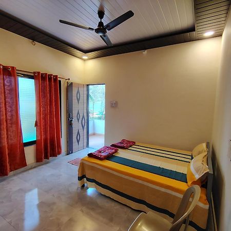 Omkar Beach Resort Mālvan エクステリア 写真